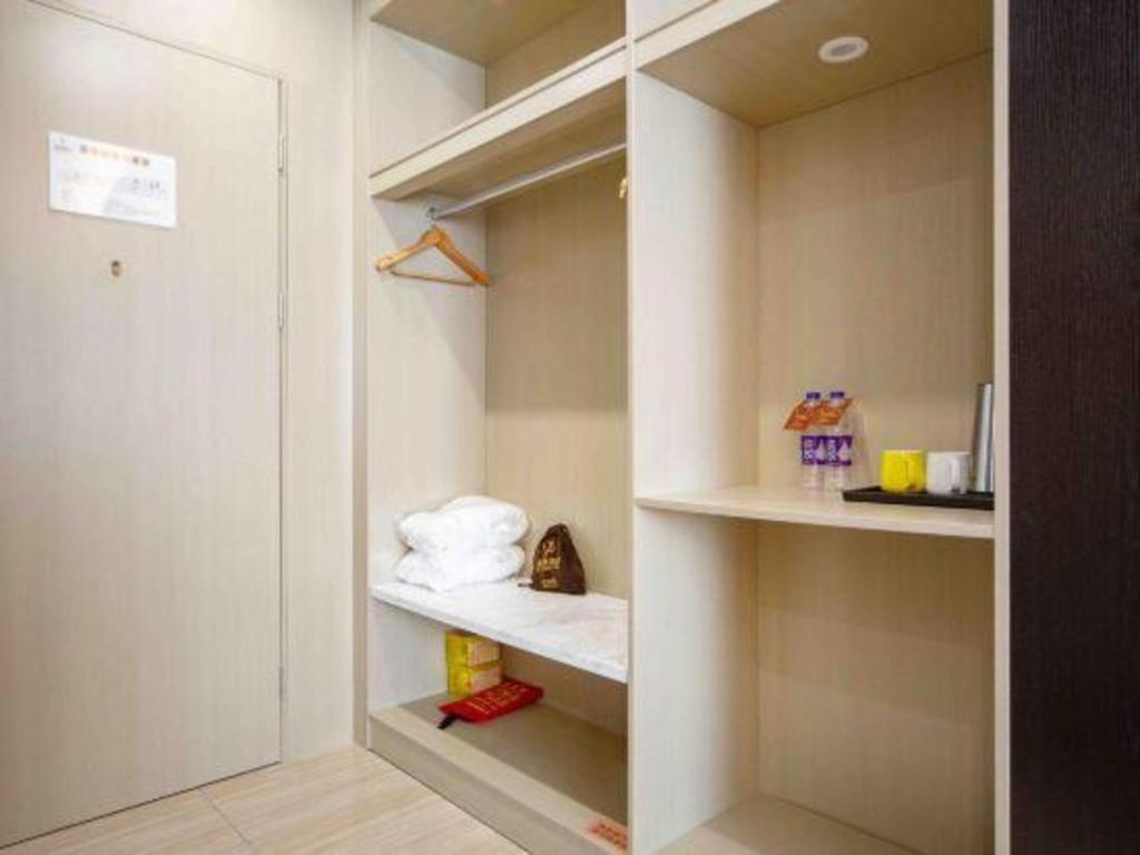 Gya Changzhou Wujin District Hutang New Era Furniture Plaza Hotel Luaran gambar