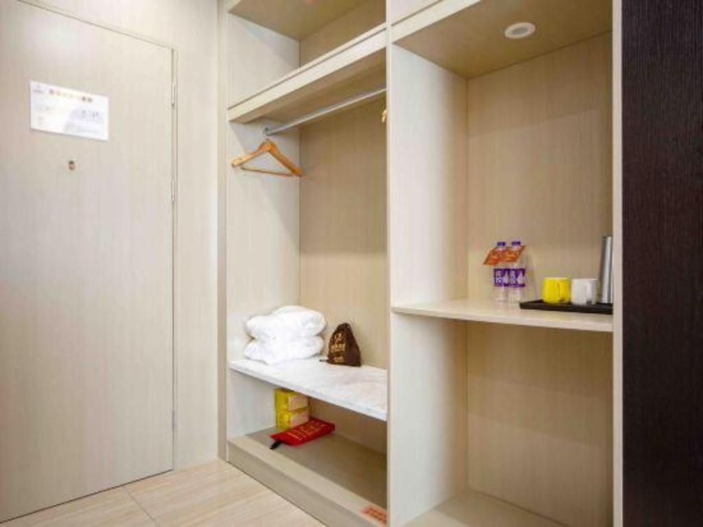 Gya Changzhou Wujin District Hutang New Era Furniture Plaza Hotel Luaran gambar